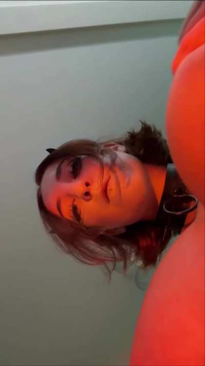 Pls don’t judge me I just really like showing my tits on Reddit