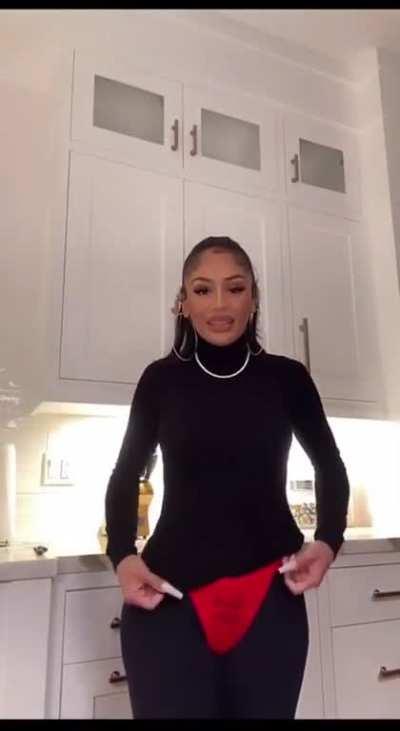 Clothes still looks good 