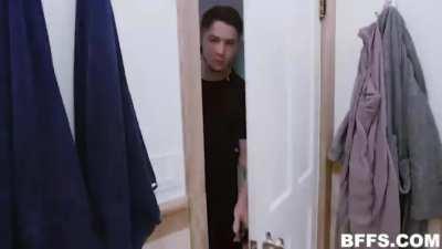 Track and Feel [Bobbi Dylan, Gabriela Lopez, Natalie Knight, Connor Kennedy]