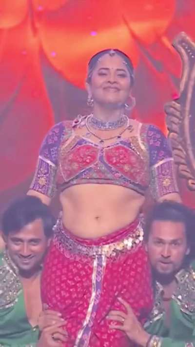 Anasuya Bharadwaj hot 4K vertical edit