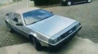 - What year is it? - 2020, but come back because is all fucked up!!