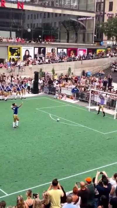 Disco Football 🪩💃🏻 IG: balletdelorraine, 7futsal