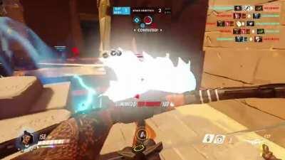 Ive never been so hyped in my life on overwatch after this play