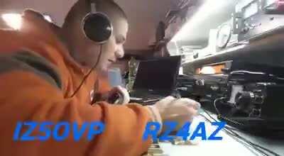 - Я работаю ключом. - Подержи моё пиво.