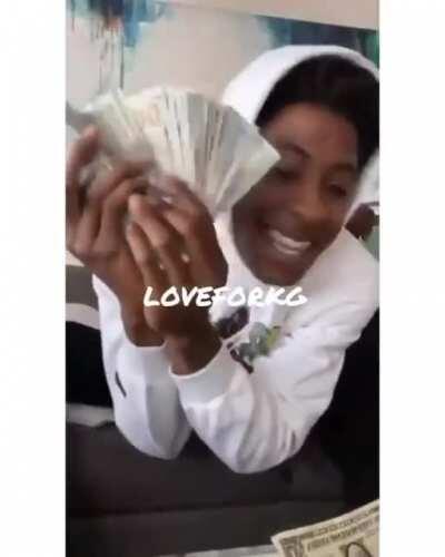 How you got all them bitches but dont want one nigga ☠️ ☠️ one of my favorite YB vids, love the vibe. got that MDMA vibe.