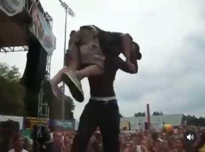 Strong ah nigga 😭