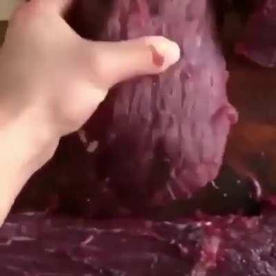 Meat can wriggle after being cut off due to muscle fibers autonomously contracting