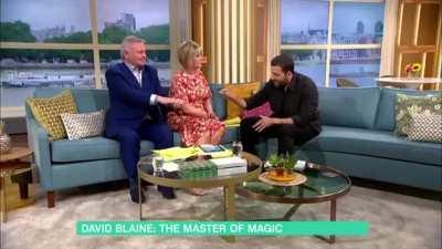 David Blaine does some great card magic on a talkshow