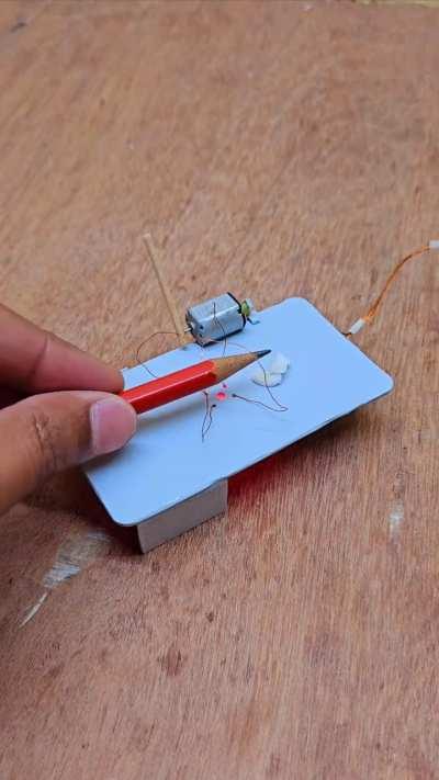 A cockroach trap made with DC motor..