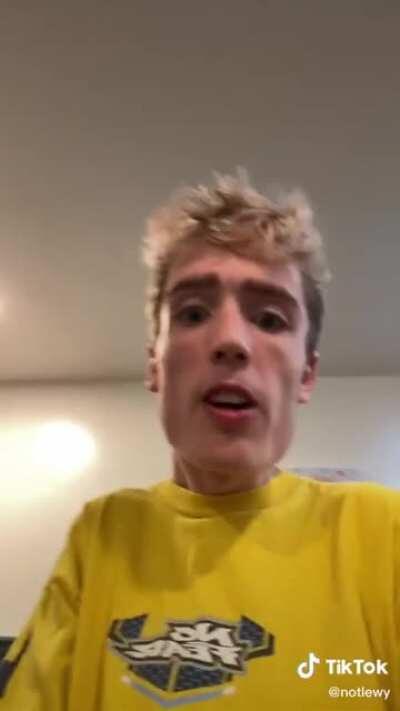 Fuck I love this guy 😂