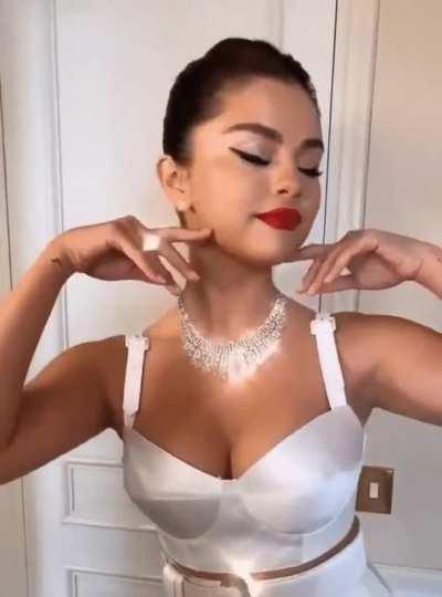 Selena | Cannes Film Festival Ready | May 2019