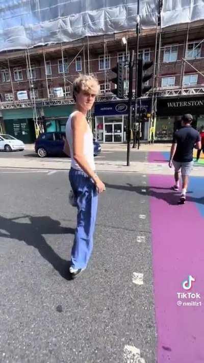 How I feel everytime I pick a straggot champ ❤️ 😍 💖 