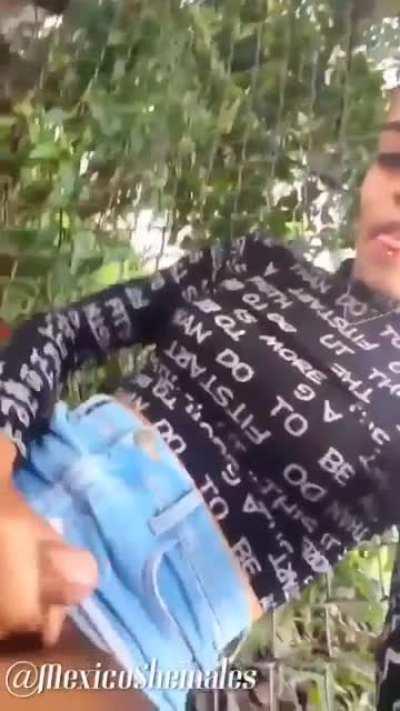 Taking out the woman's milk in the middle of the street while the bus passes 💦 What would you do if you see something like this?  