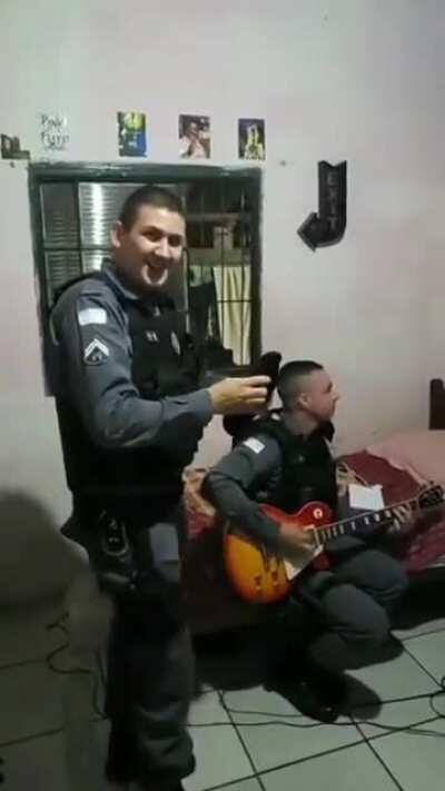 We all know what a off duty cop in Brazil does, but this is what they do when they are on duty.