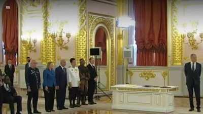 No one applauded Putin