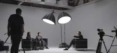 Prepare-se para abusar do botão Replay. Feat: Keanu Reeves zuando NFT