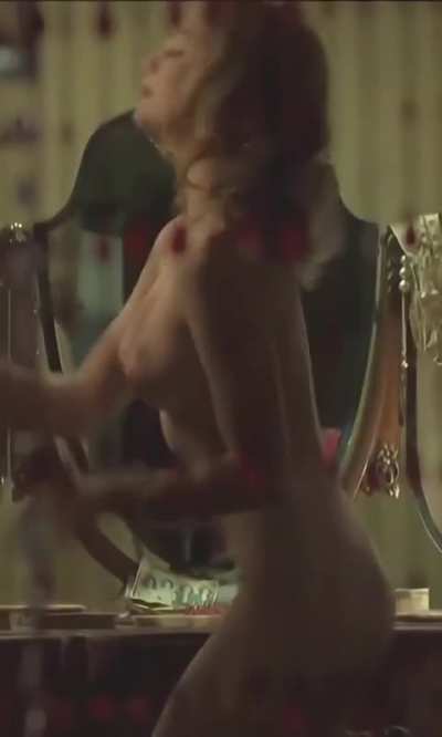 Melissa George in Dark City