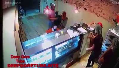 [LFO] Customer Intervenes With Their Own Weapon During Robbery