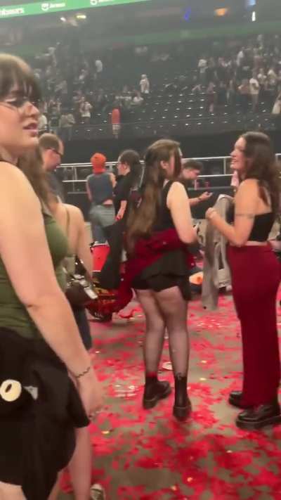 A fan stole a drum off stage at a twenty one pilots gig