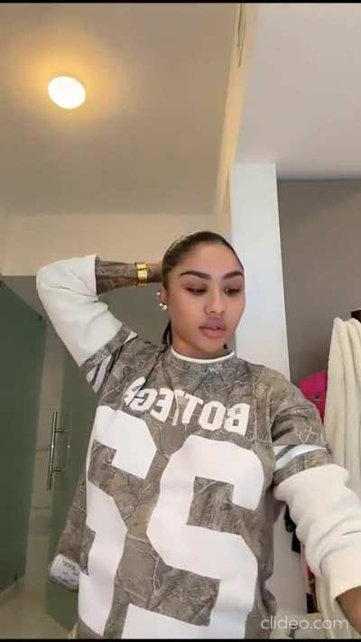 Keeping things inside