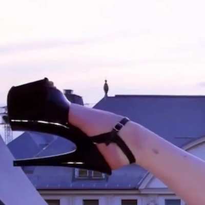 Only view a cuck deserves to see