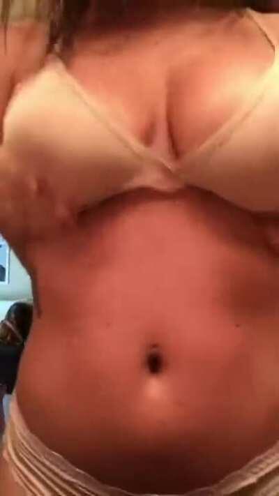 Abella Danger and Keisha Gray having fun when they were roommates