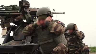 2000 Ukranian soldiers of the 