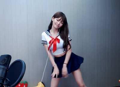 Old Berry clip 4K Upscales - 14