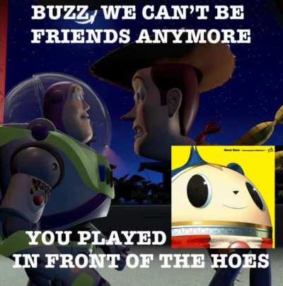 Purse Owner fans scaring off women within a 500 meter radius