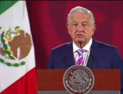 Histórica reacción del cacas ante la noticia de que la Zoofilia es ilegal