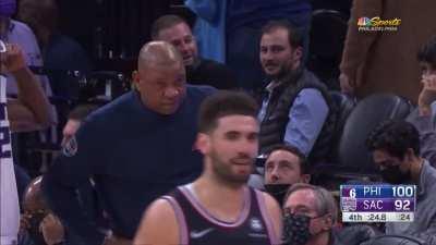 [highlight] Buddy and Doc have a little exchange as Sixers/Kings wraps up