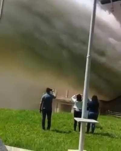 Release the river! (Warning: Loud)