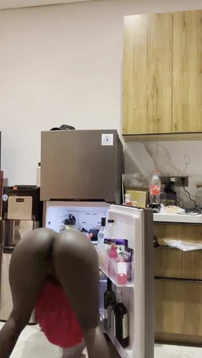 I'm looking for a snack and you're staring at yours, pull out or nah?