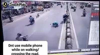 Mobile users be like: