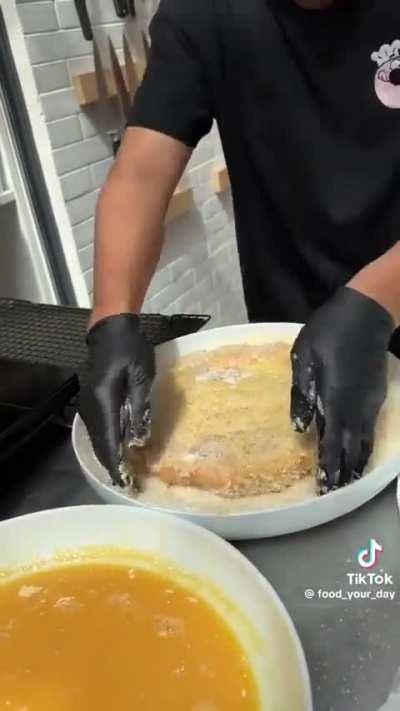 Crispy chicken Caesar bowl