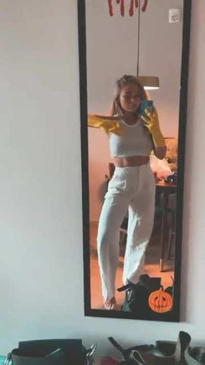 Yellow Gloves and Pokies