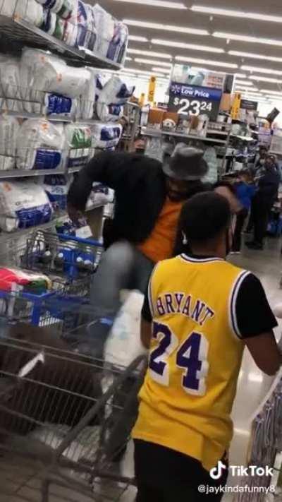 Kid thinks it’s funny to block someone’s cart