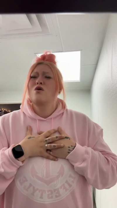 Queen B ✨✨ (Cover)