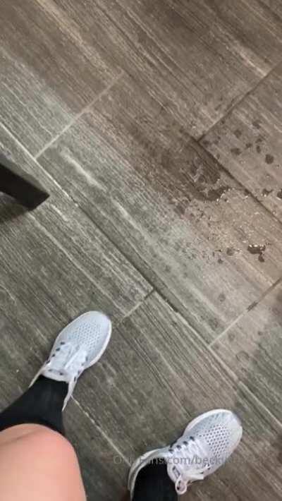 Hot lovely dripping🔥so hawk💦