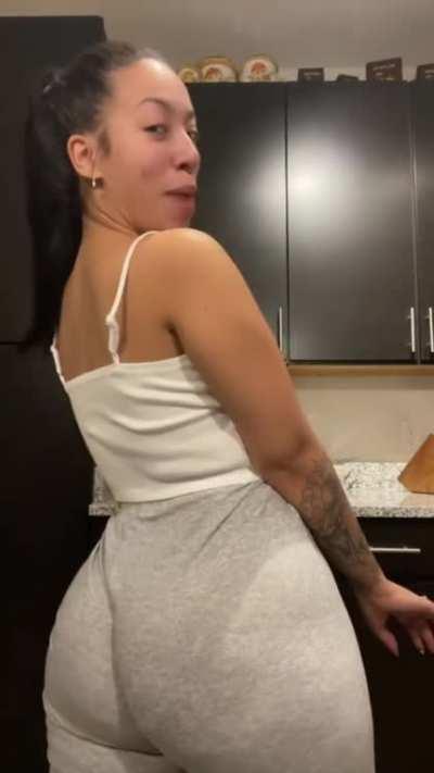 Shawty Red Natural AND Fine As A MF