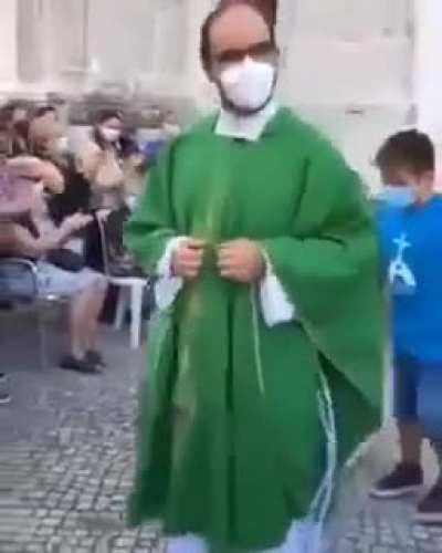 Acho que Portugal ganhou um novo meme 😅