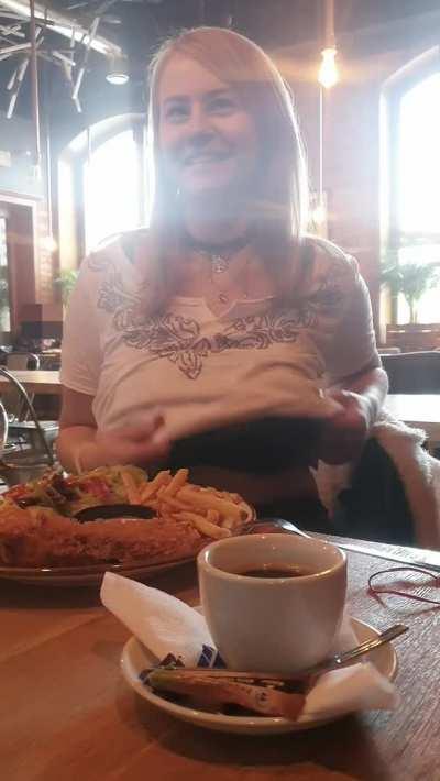 I ordered a really big batch.... bigger than those people behind me..... heh