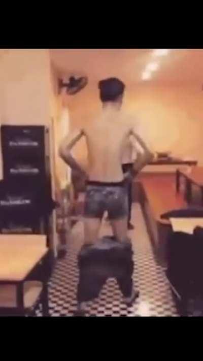 Find this shit on yt shorts