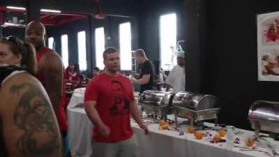 Look who it is, it's me big youtoo CEO celery baller status