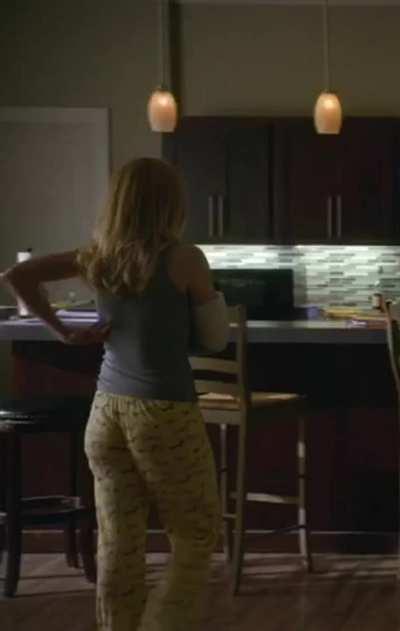 I want to eat out Rhea Seehorn’s sexy ass