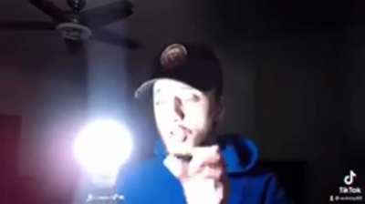 How to turn off a lamp (by wubzzy)