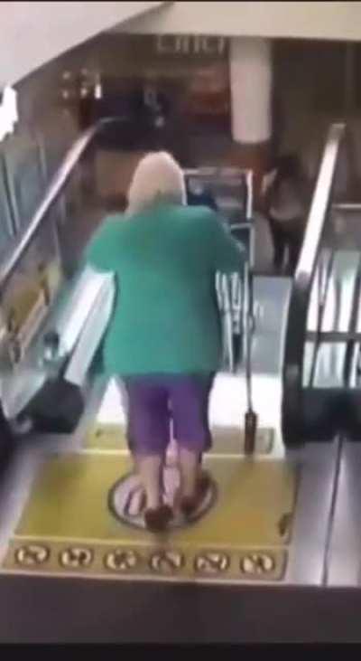 HMFT after I ride this escalator