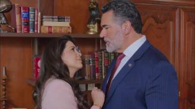 Lorena Graniewicz (33) Eduardo Santamaria (56)