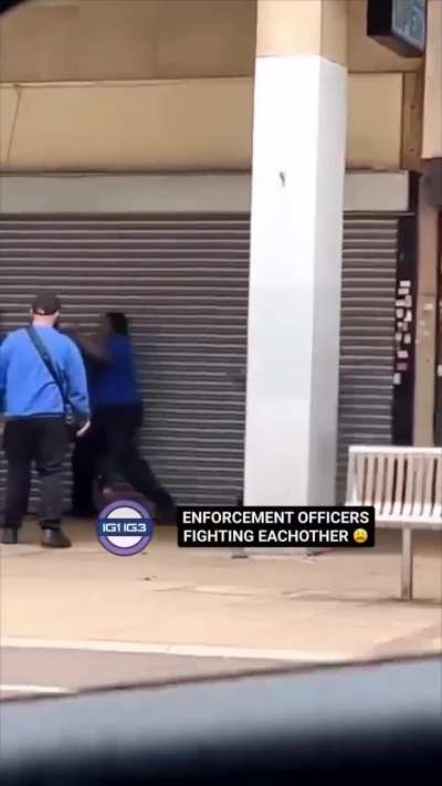 A disagreement occurred between two enforcement officers in Romford.