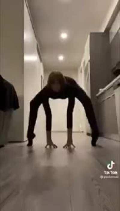 Spidergirl, the stick arachnid